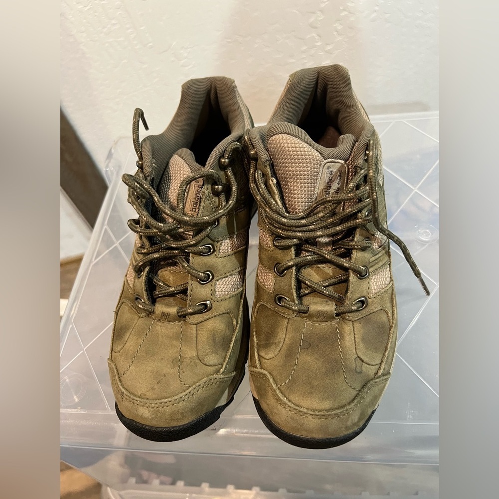New Balance Green Athletic Shoes with Rugged Design hiking boots - Picture 9 of 13